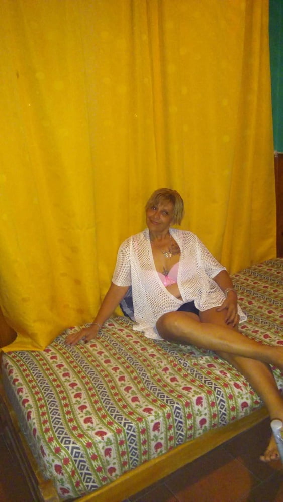 Vieja puta de facebook
 #97802781