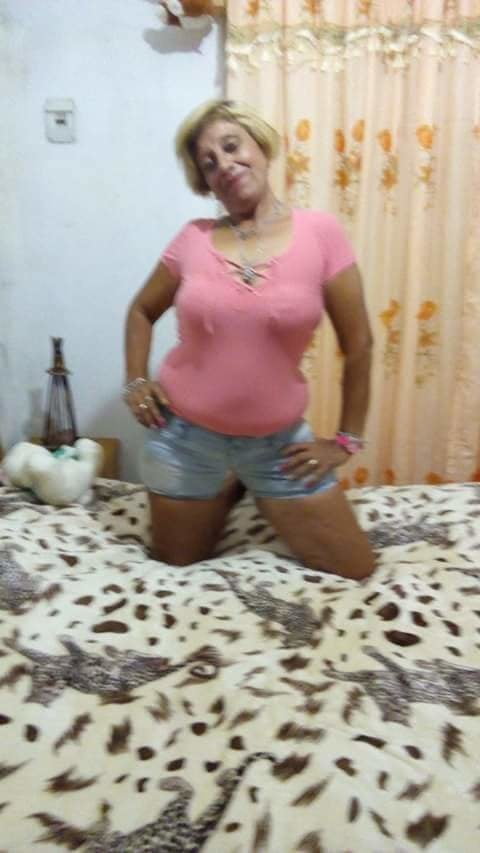 Vieja puta de facebook
 #97802785