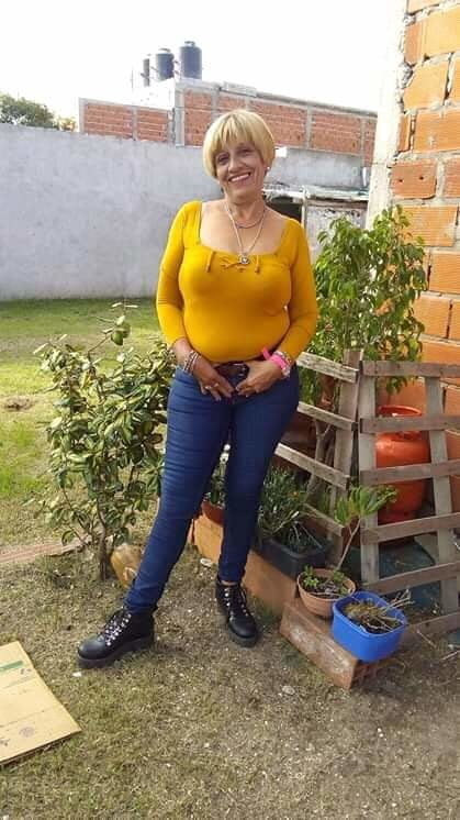 フェイスブックの女のコの写真
 #97802789