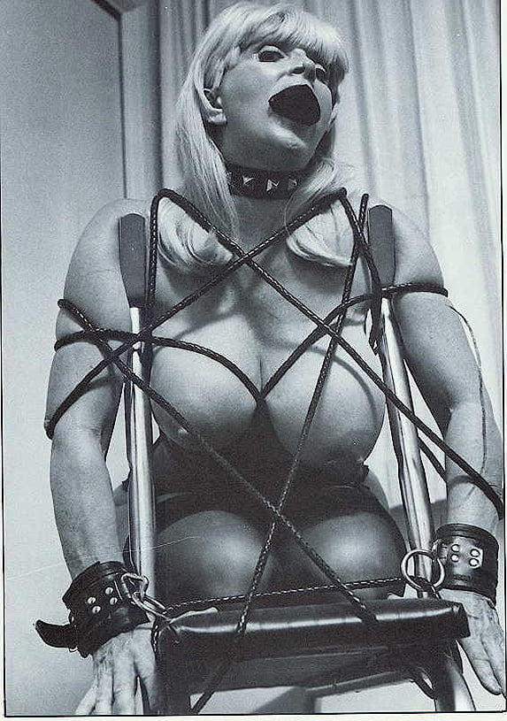 Candy... un poco de bdsm
 #94983299