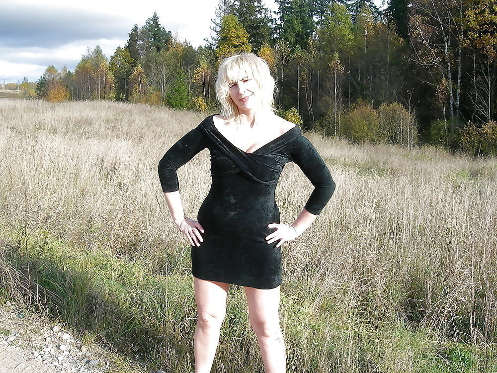 Maduras vestidas como putas 48
 #88682914