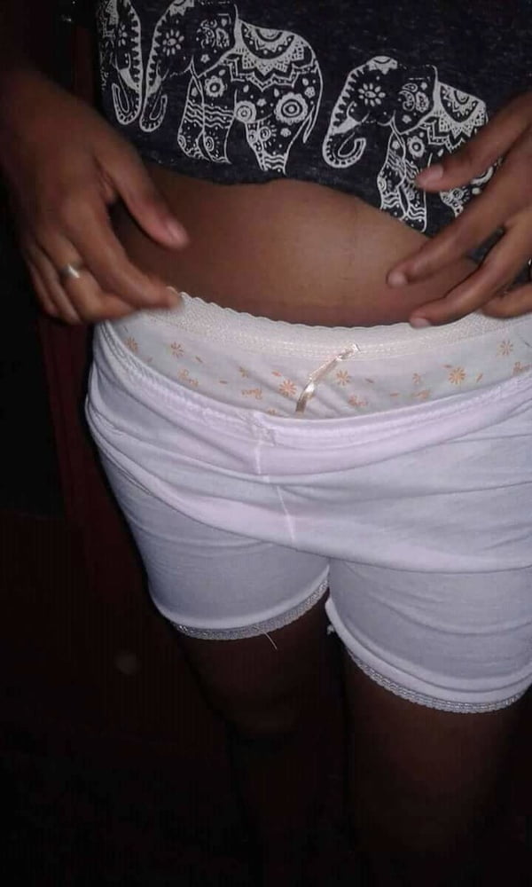 Sexo sinhala
 #81627552