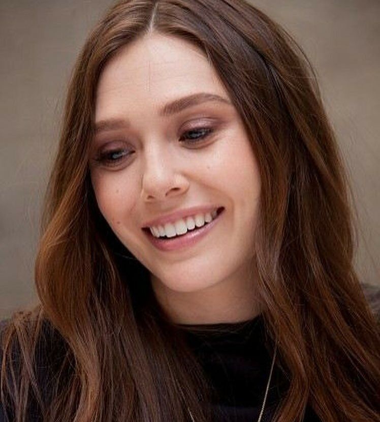 Elizabeth Olsen nuda #107759172