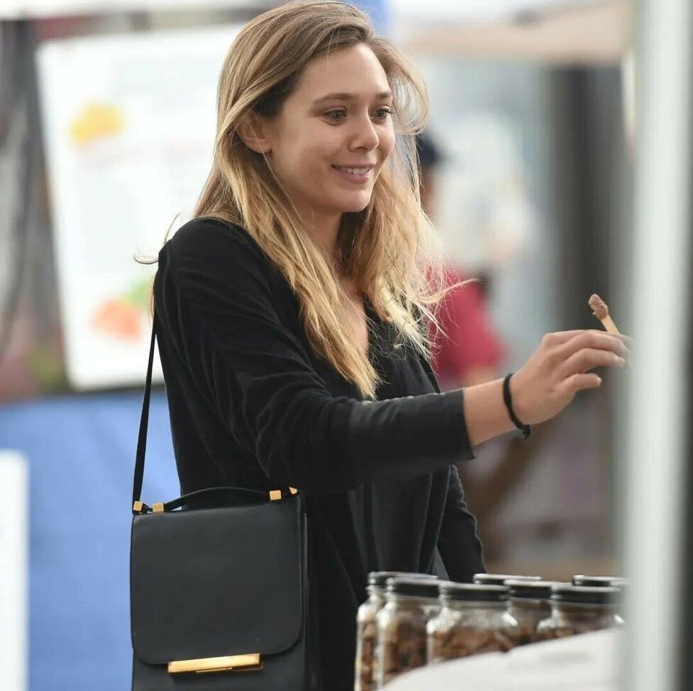 Elizabeth Olsen nuda #107759422