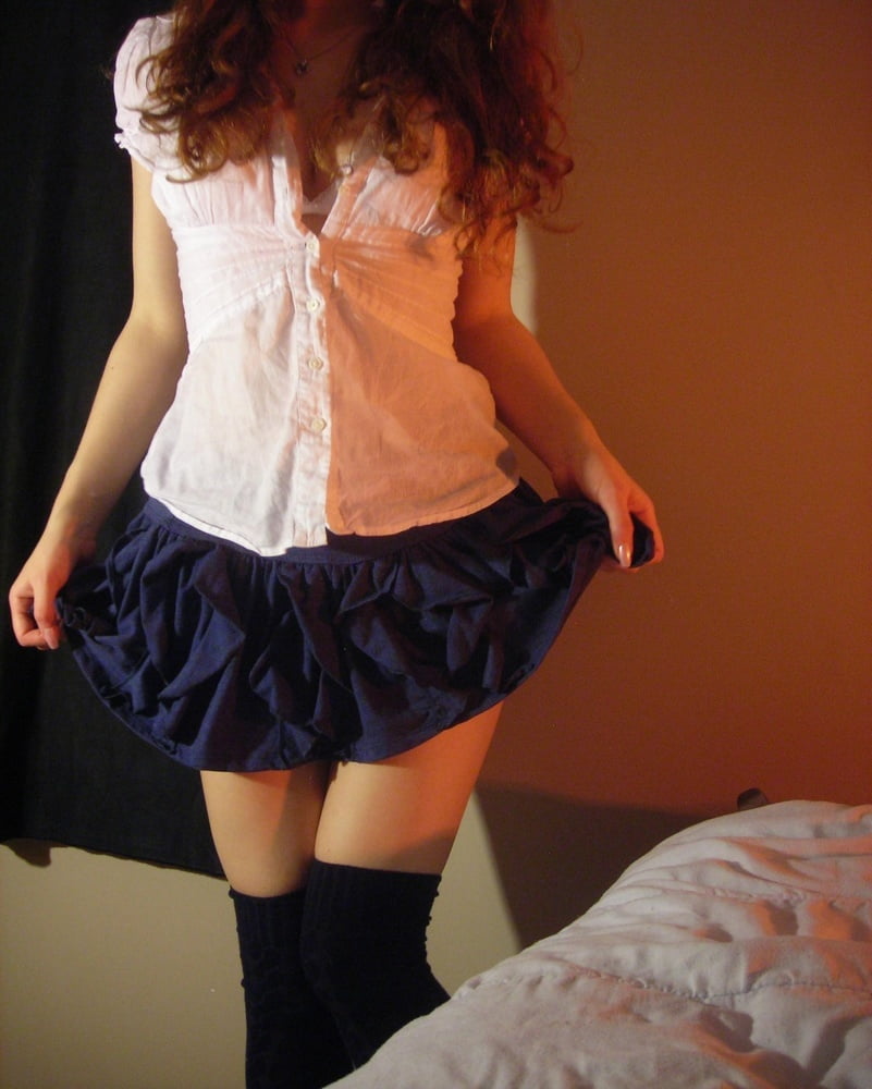 Pelirroja linda
 #88374056