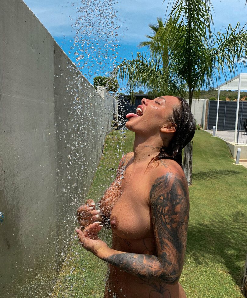 Michelle Svendsen nude #108170440