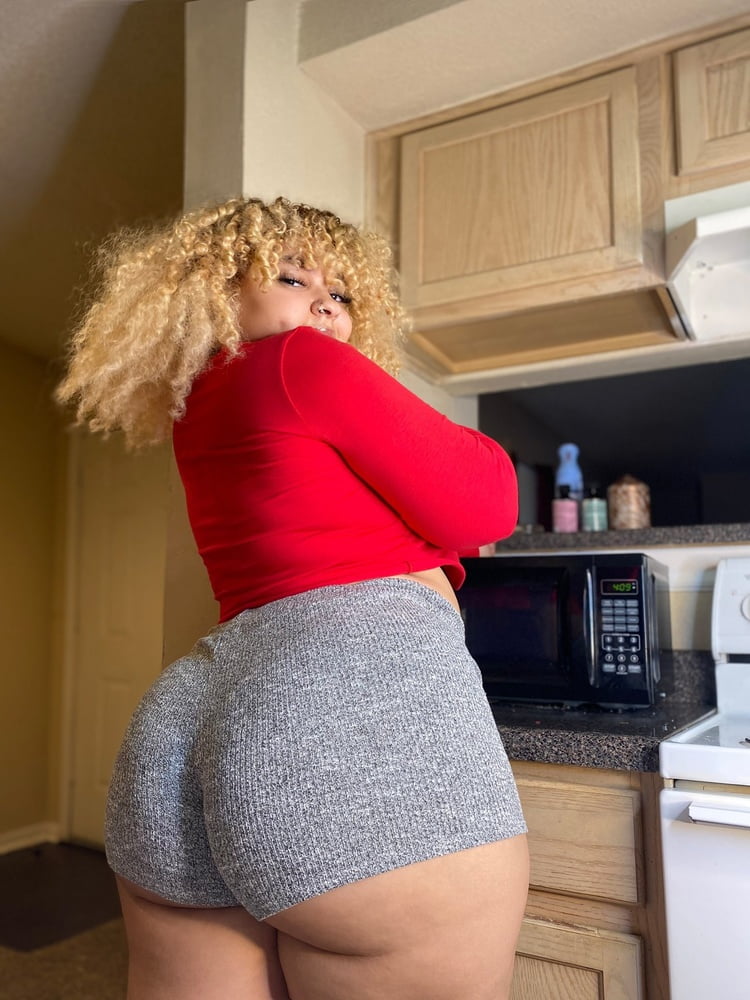 Maduras culonas y calientes
 #95624027