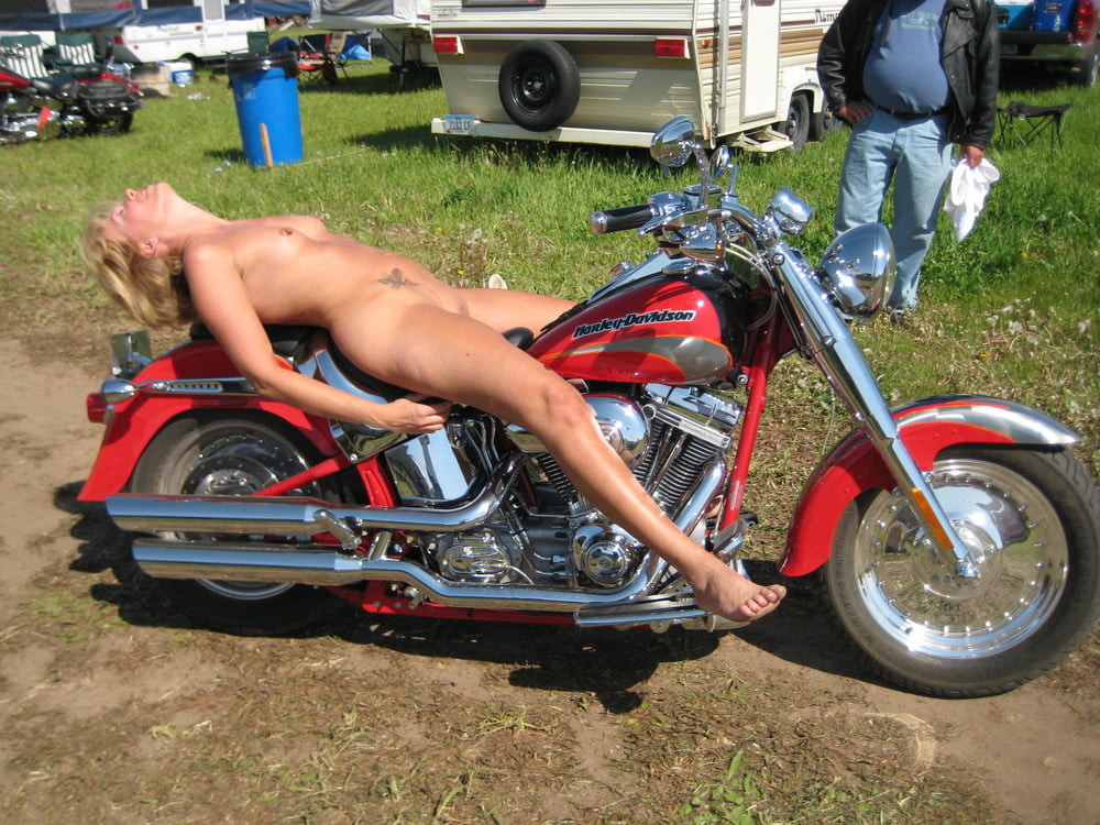 Frauen brauchen Exposition 818 - iowa milf
 #104561072