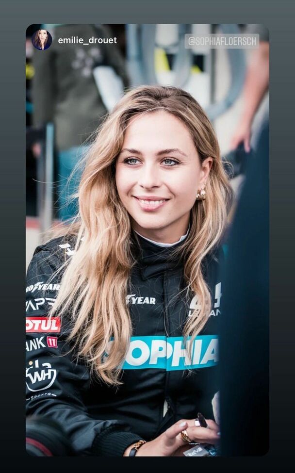 Sophia Flörsch desnuda #109258263