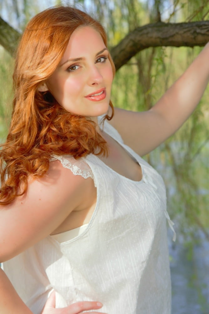 Curvy French redhead model Marianne Ternois (non nude) #101925100