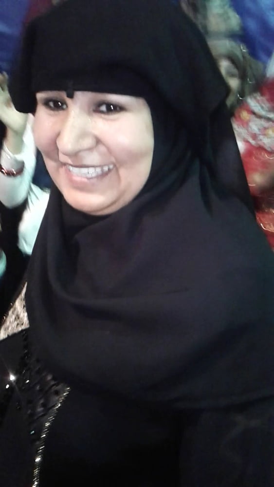 Arab mom #97663909