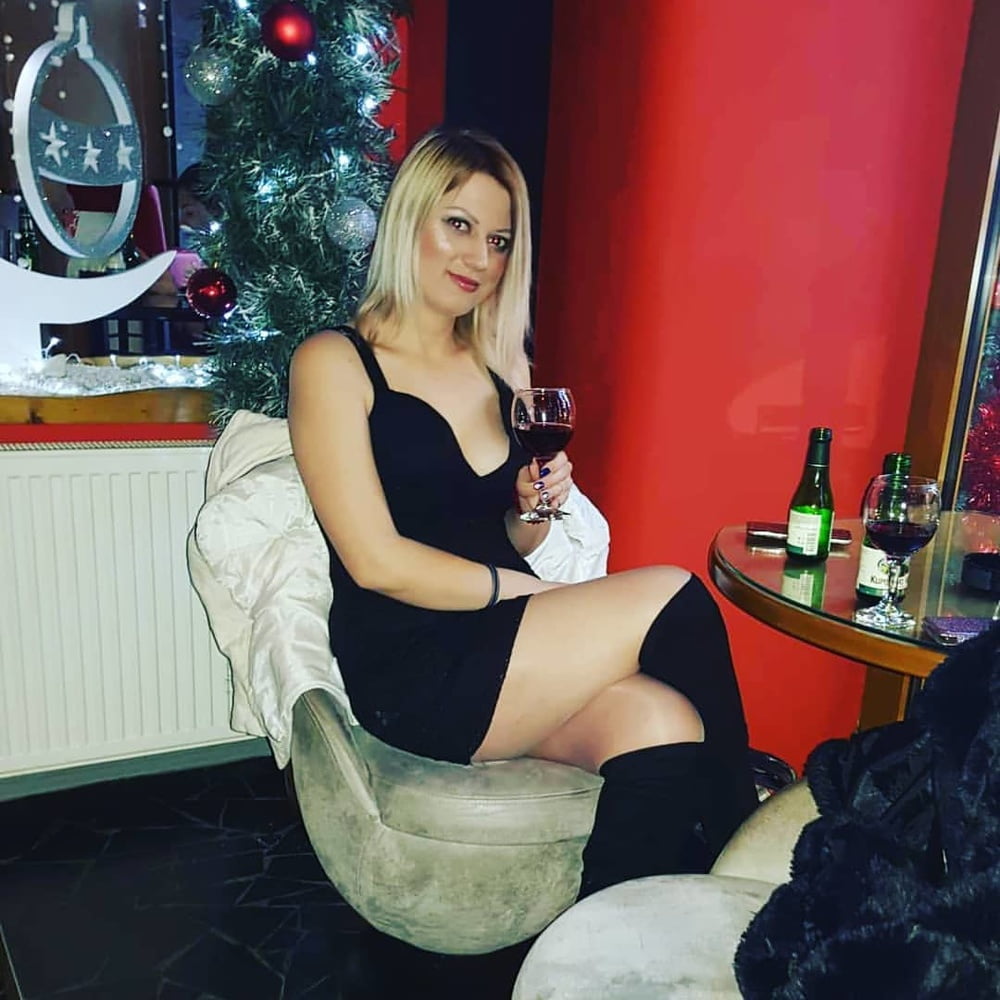 Serbian slut blonde girl big natural tits Jovana Peric #93826760