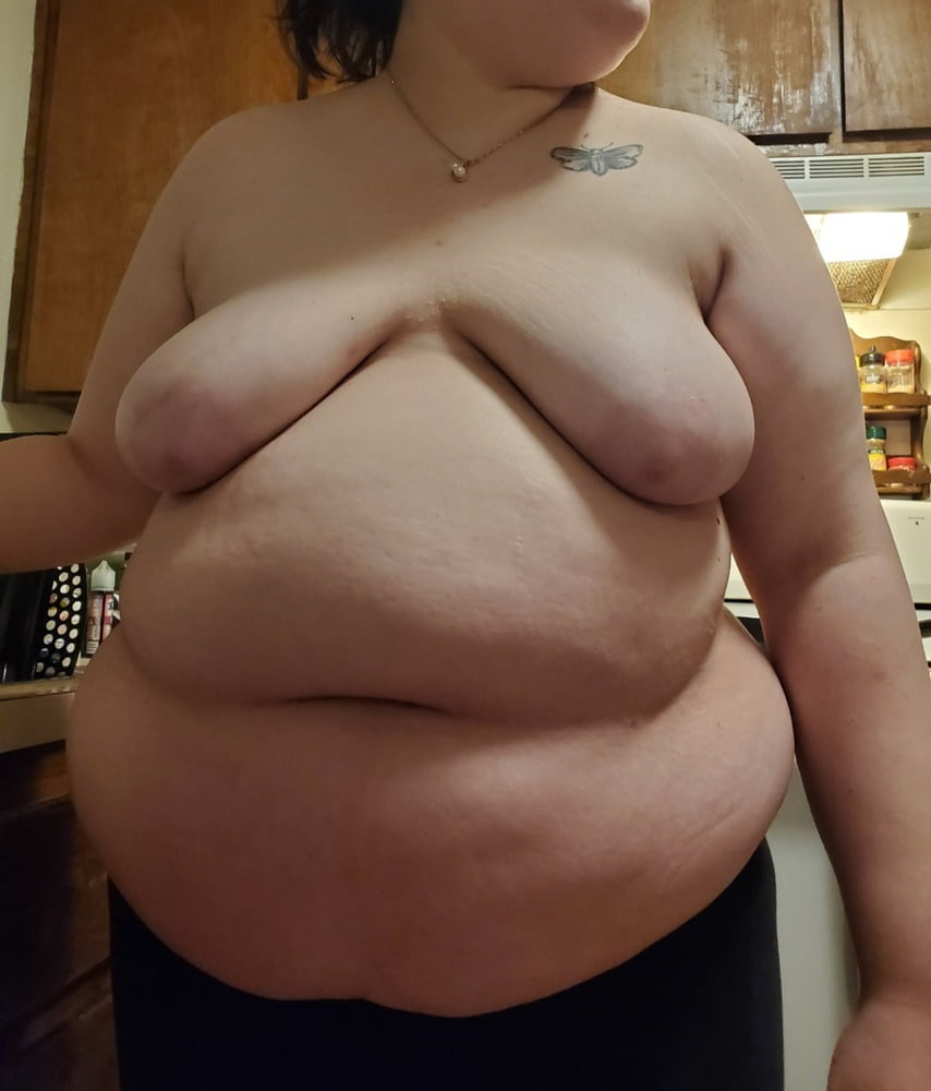 Sexy gorda asiática con gran barriga
 #88728875