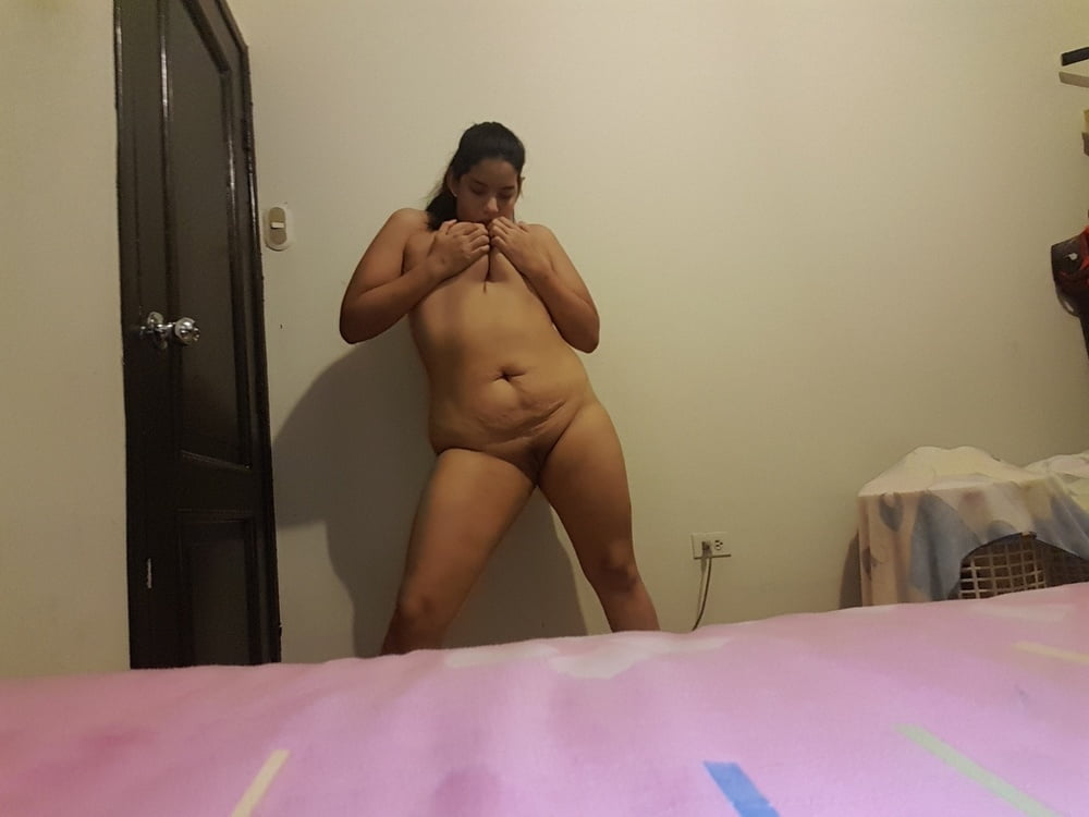 Gordita morena putipobre #90888331
