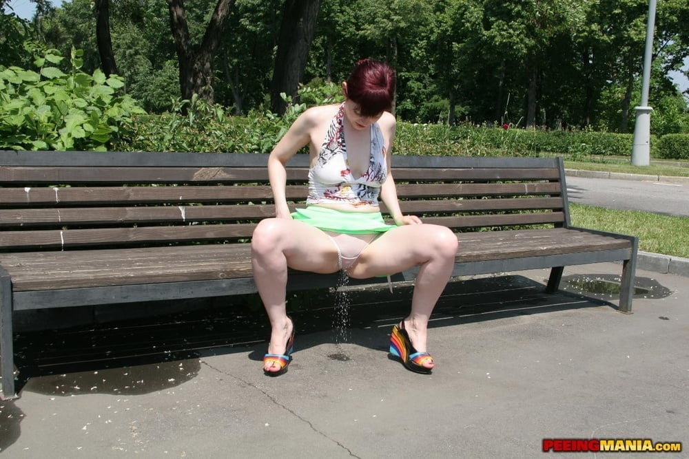 love sexy women on benches #90412889