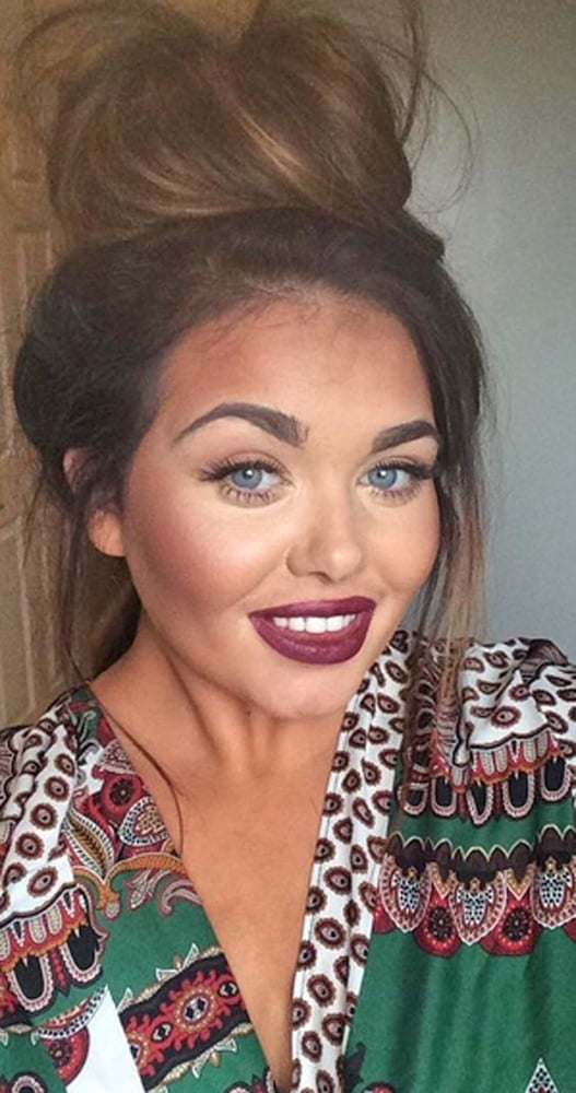 Scarlett moffatt
 #100515680