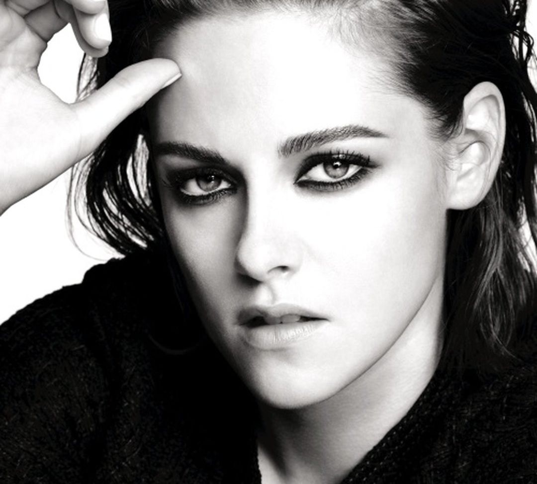 Kristen Stewart nude #107750059