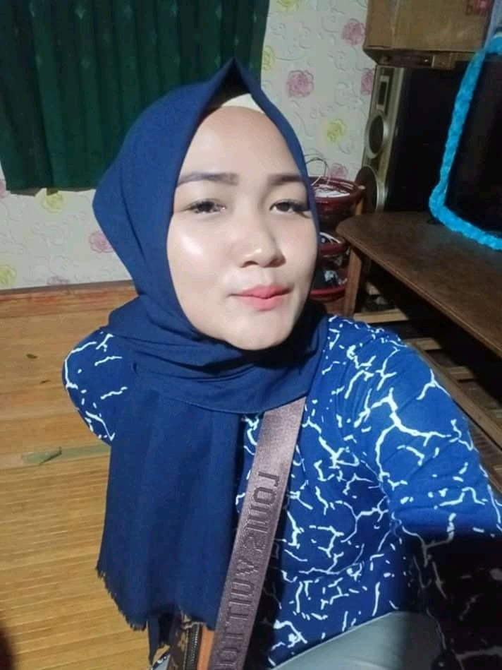 Hijab tante binal
 #90309810