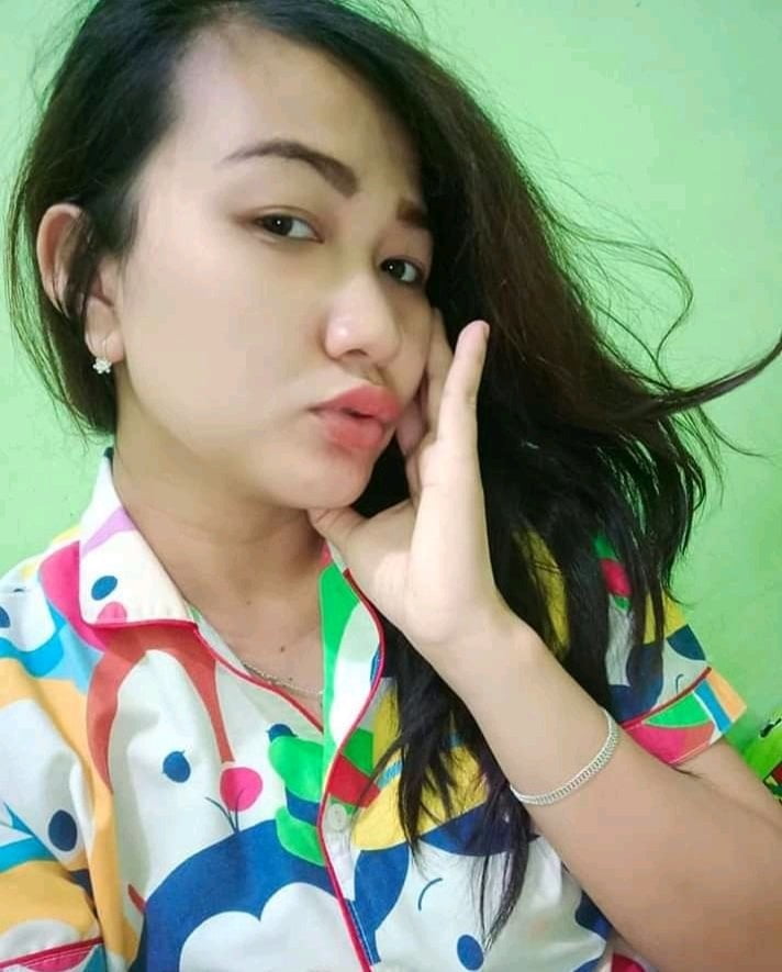 Hijab tante binal
 #90309875