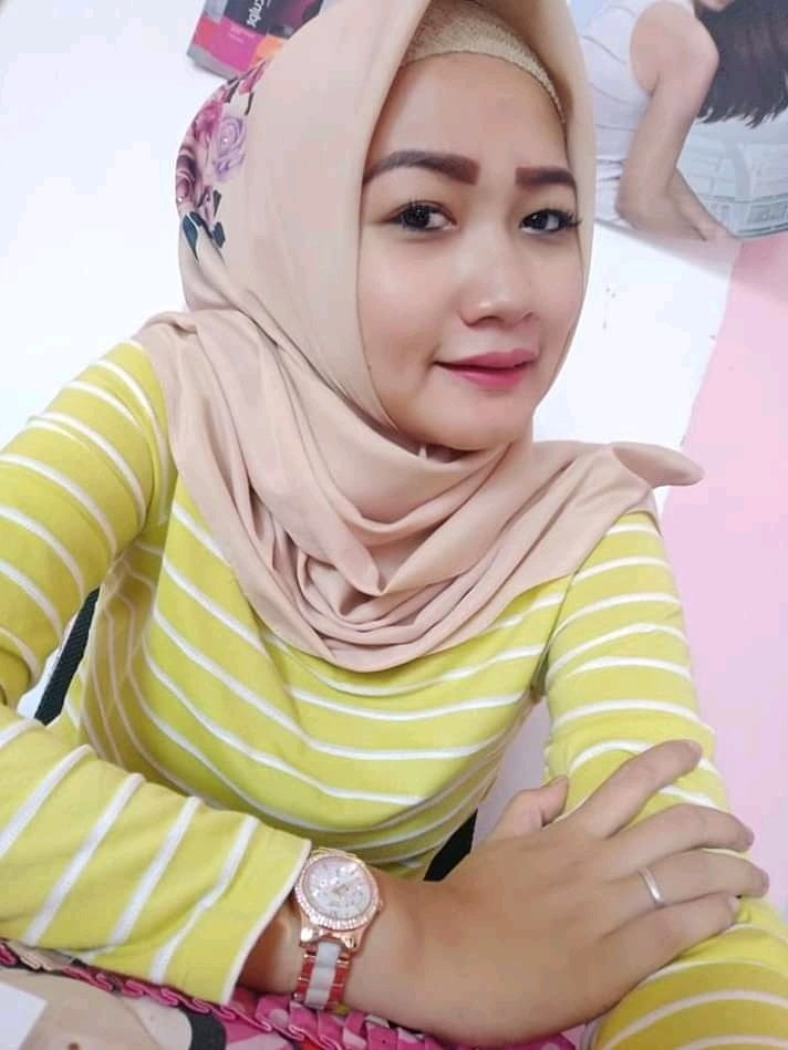 Hijab tante binal
 #90309887