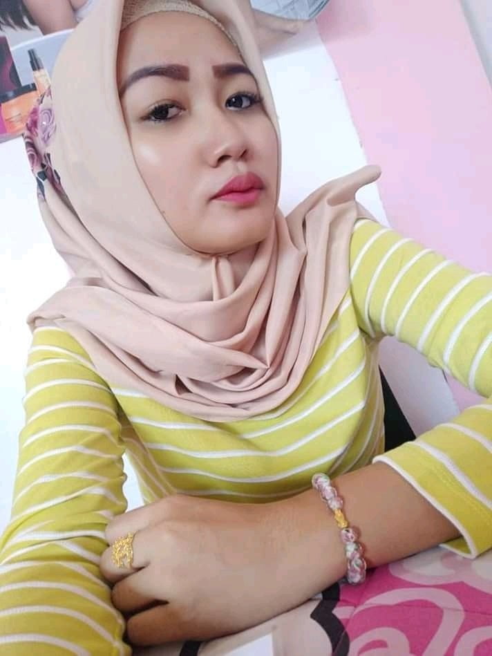 Hijab tante binal
 #90309890