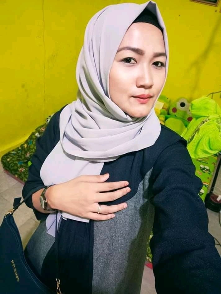 Hijab tante binal
 #90309942