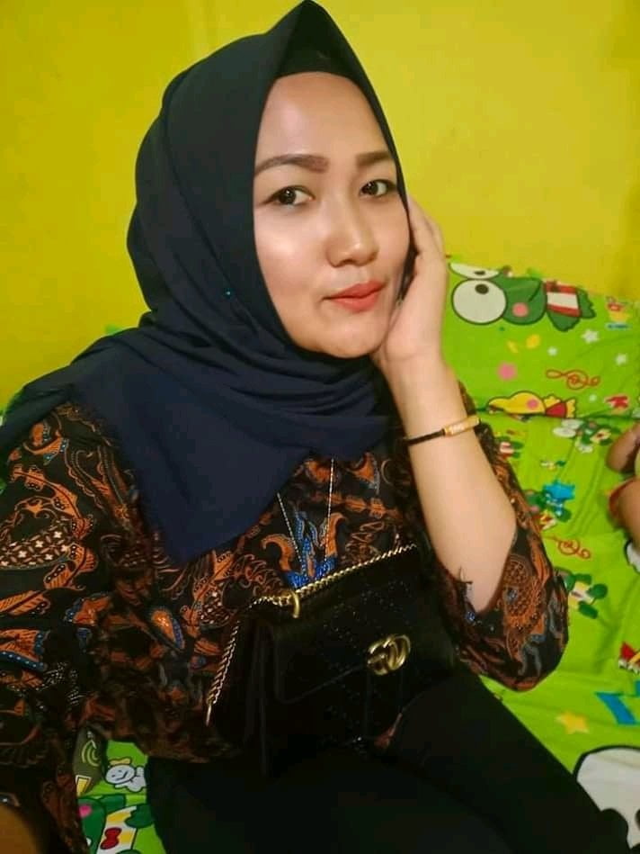 Hijab tante binal
 #90309989