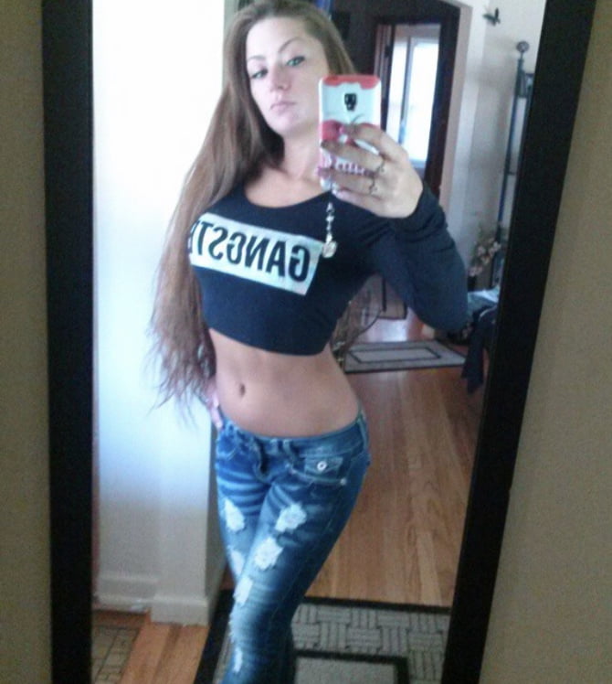 Detroit, mi chica con el pelo largo
 #99532289