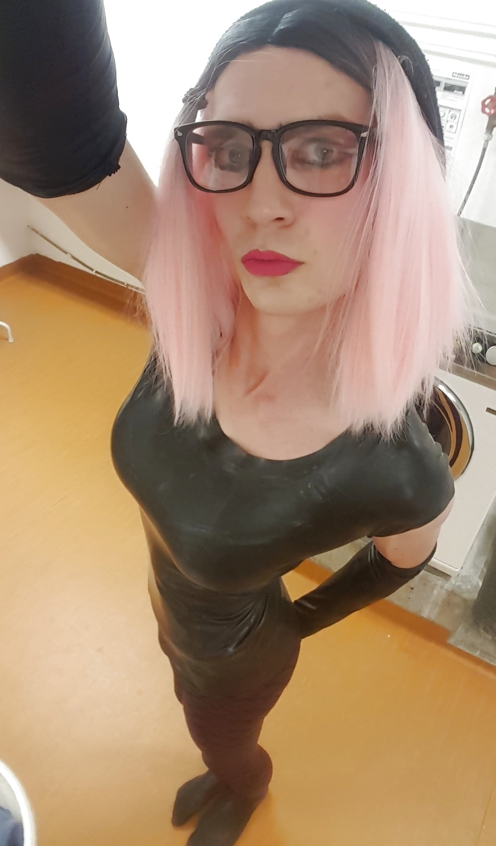 Crept down to the laundry room in my appartement building #107142997
