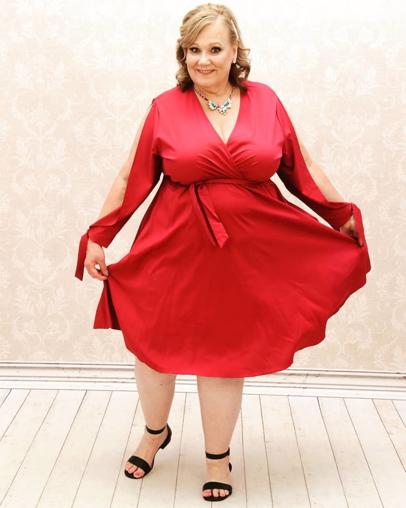 Michele puta madura
 #94657124