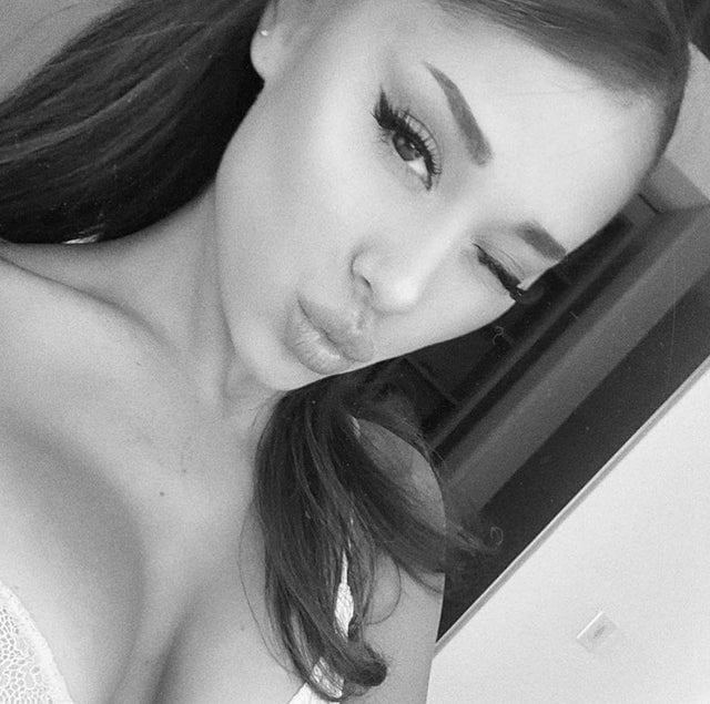 Ariana grande
 #81513453