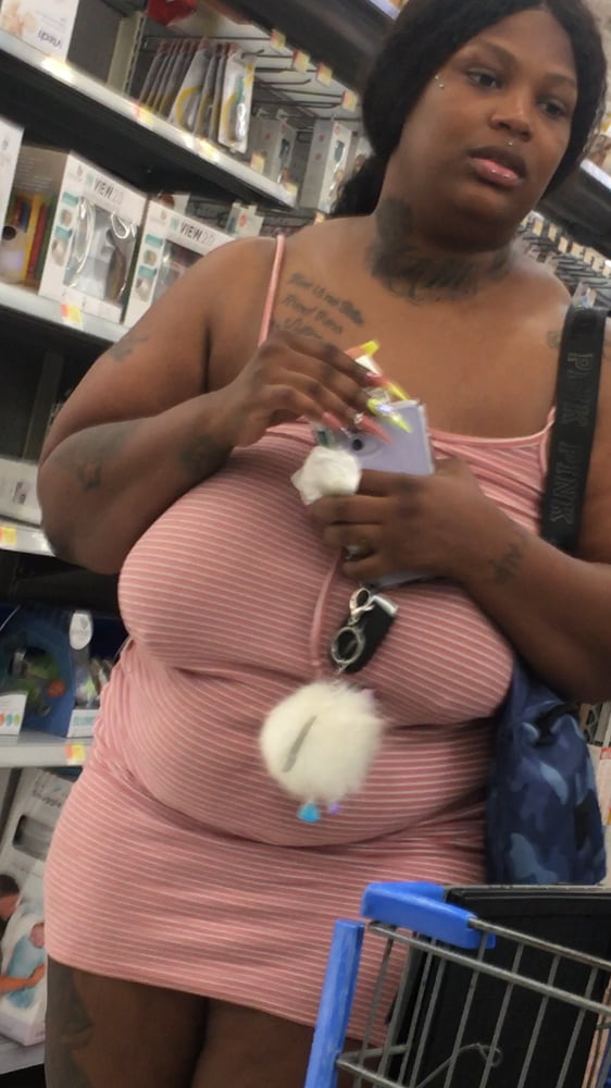 GHETTO JUGS AND BREAST #89037954