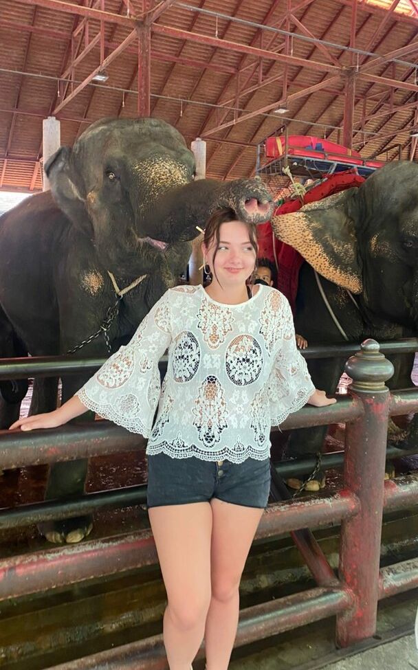 Caroline Moore nackt #108228509