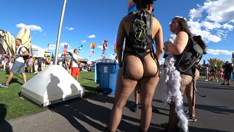 Cosas calientes
 #81235151