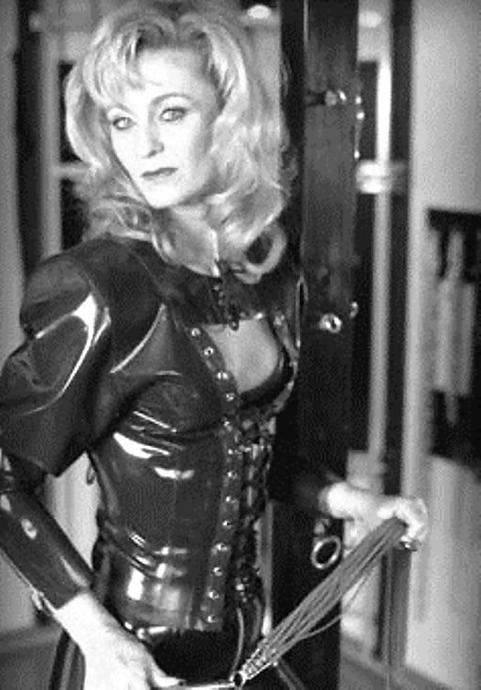 Damas buscando totalmente caliente
 #91891077