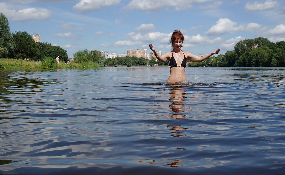 Swimmind in Moscow&#039;s pond #107194096