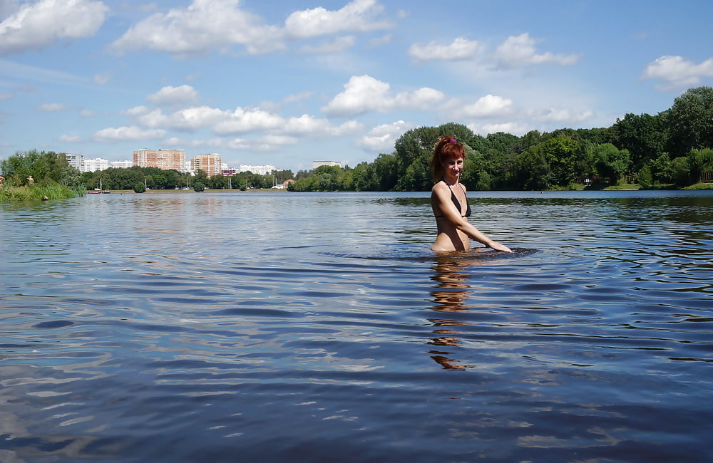 Swimmind in Moscow&#039;s pond #107194100