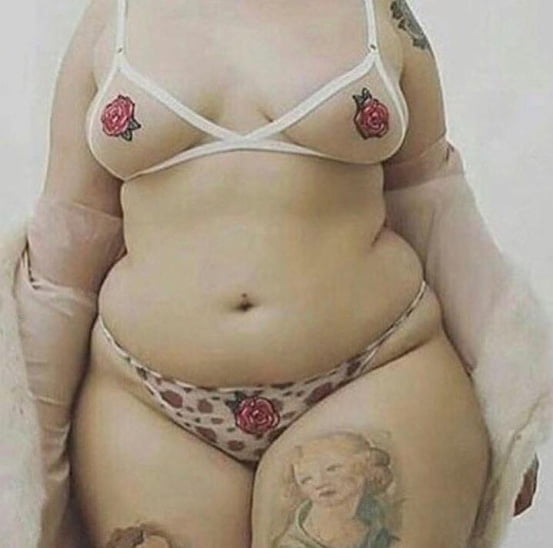 セクシーなお腹
 #101899712