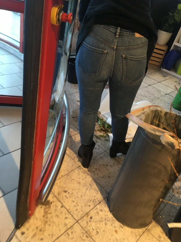 Culo en jeans
 #98197018