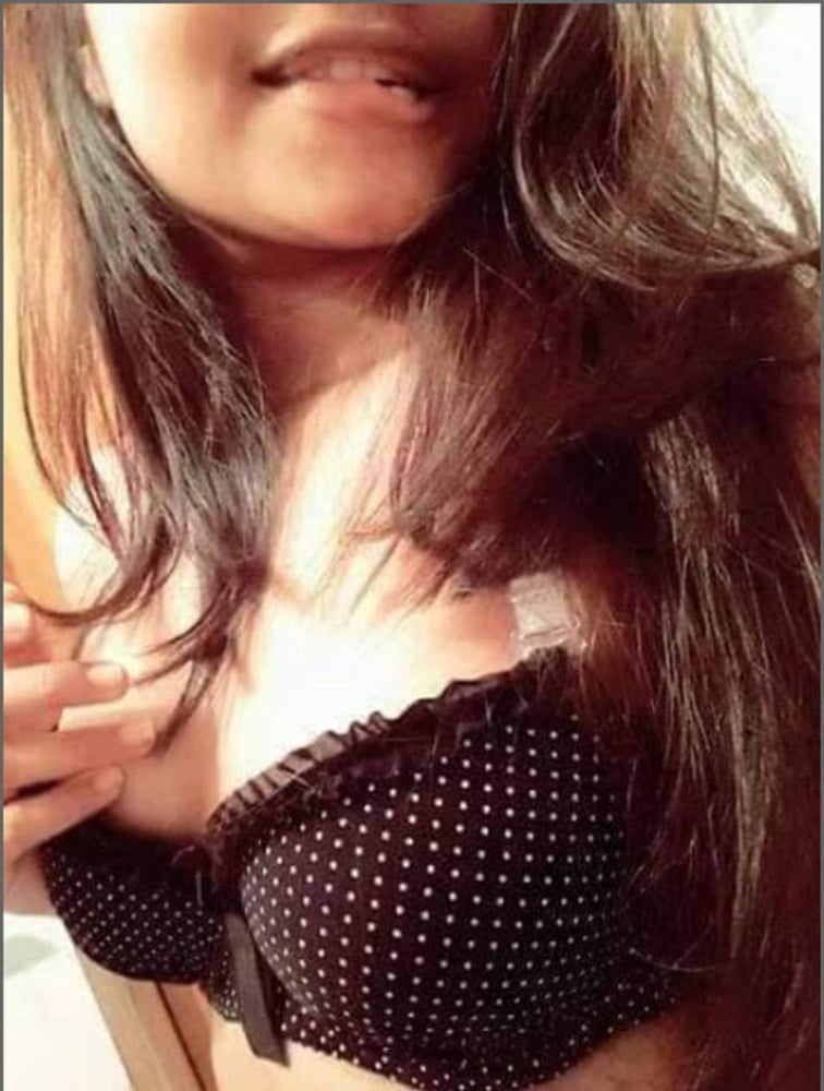 Unknown Desi Girl 010 (leaked nudes) #103572887