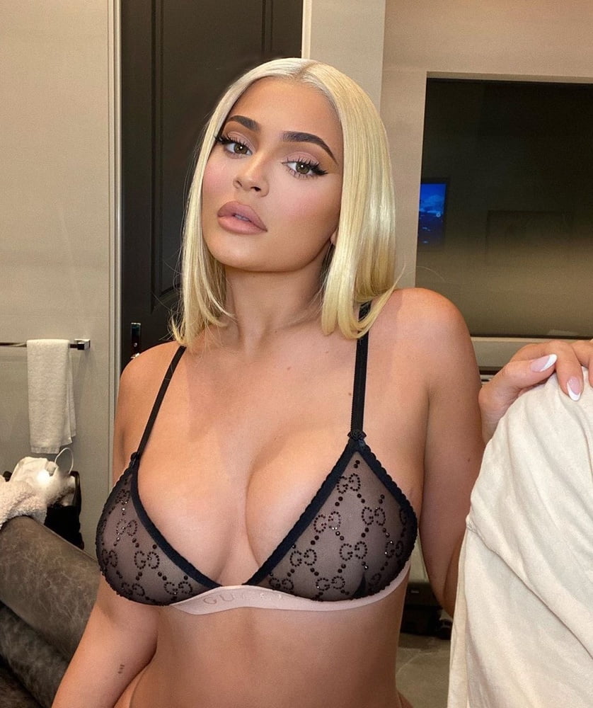 Kylie j. mega sammlung 3
 #103938420