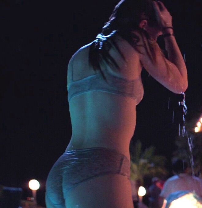 Kaitlyn Dever desnuda #109140510