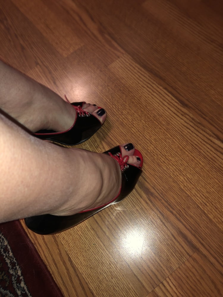 Tiffany feet and heels
 #89697475