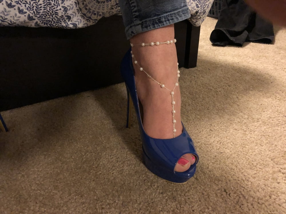 Tiffany Füße und Fersen
 #89697477