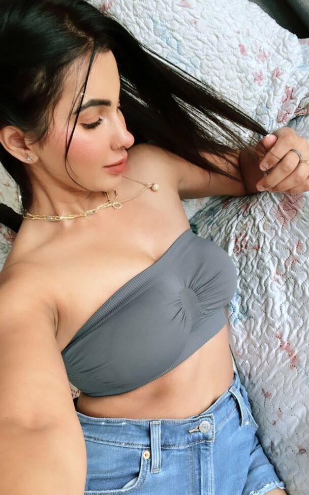 Meetii Kalher nude #108315265