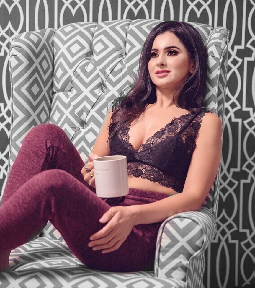 Meetii Kalher nude #108315353