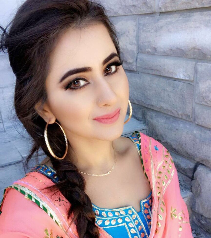 Meetii Kalher nude #108315375