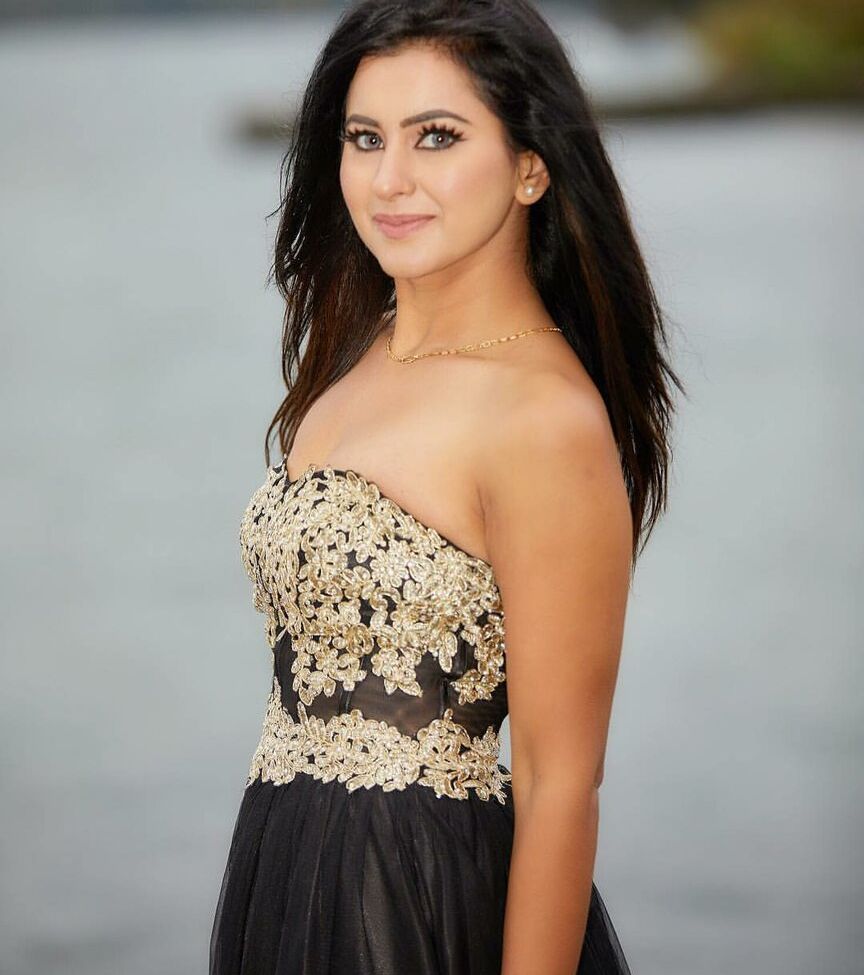 Meetii Kalher nude #108315414