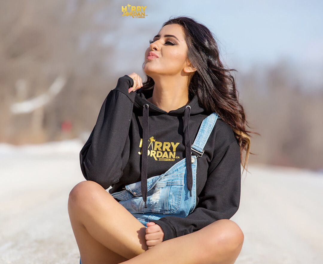 Meetii Kalher nude #108315435