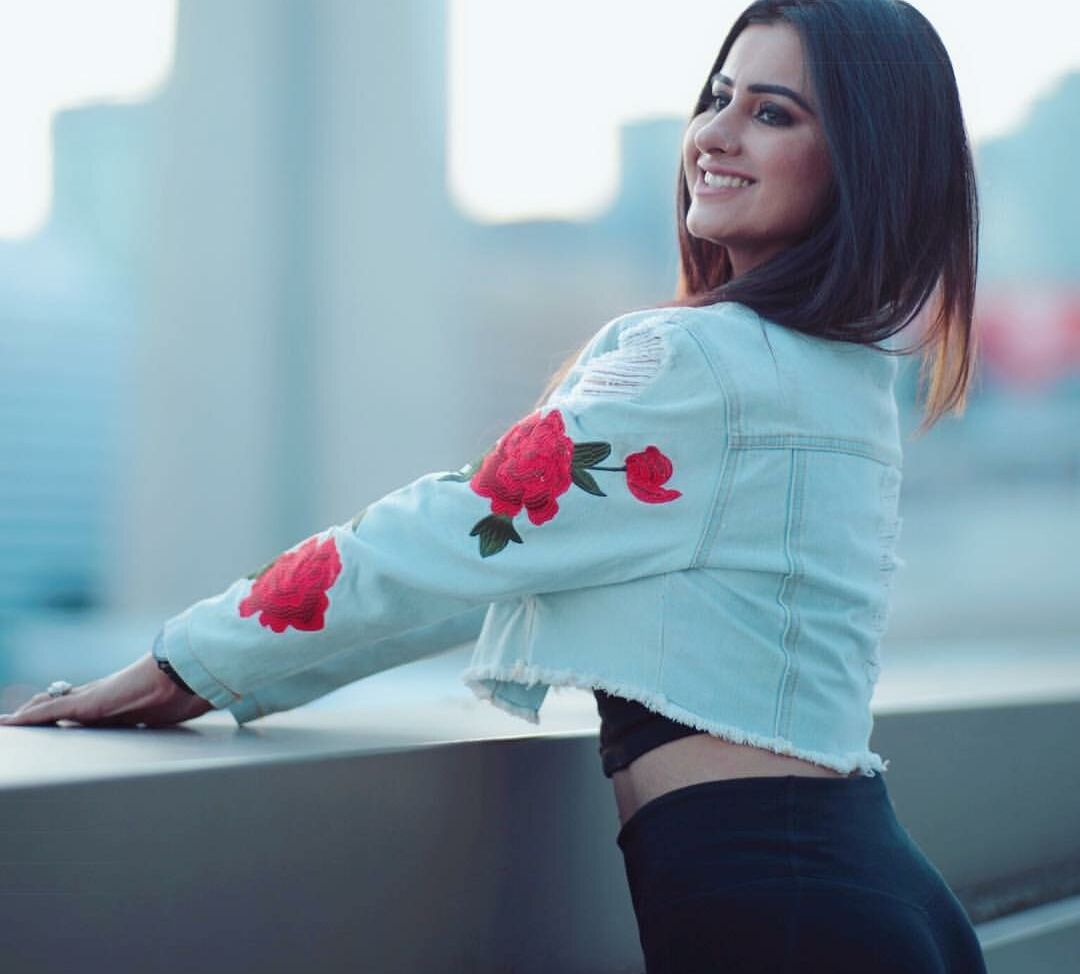 Meetii Kalher nude #108315624